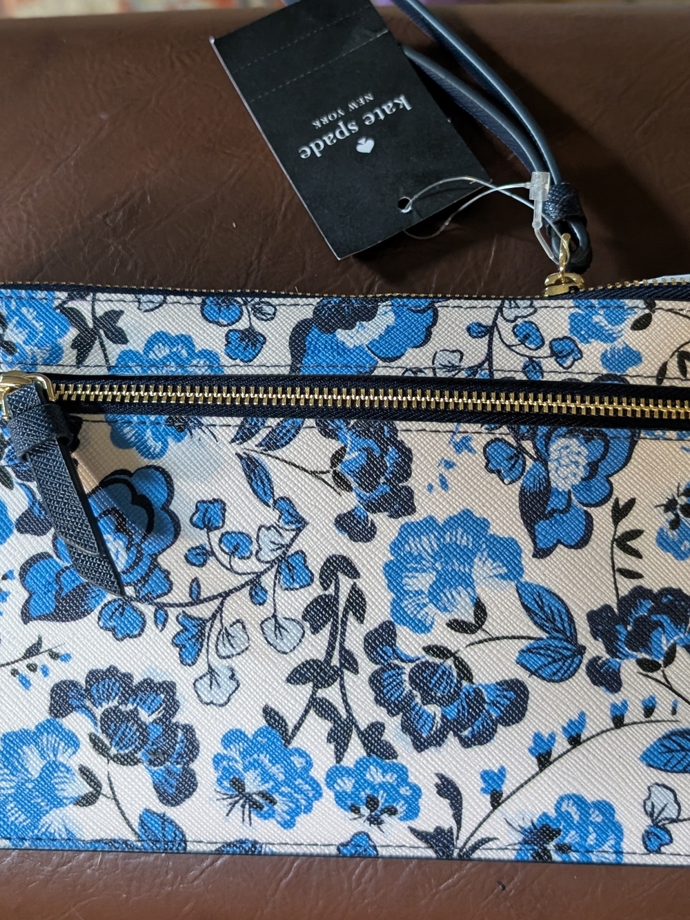 kate spade Lucy Vase Floral Medium L-Zip Wristlet - Picture 3 of 6
